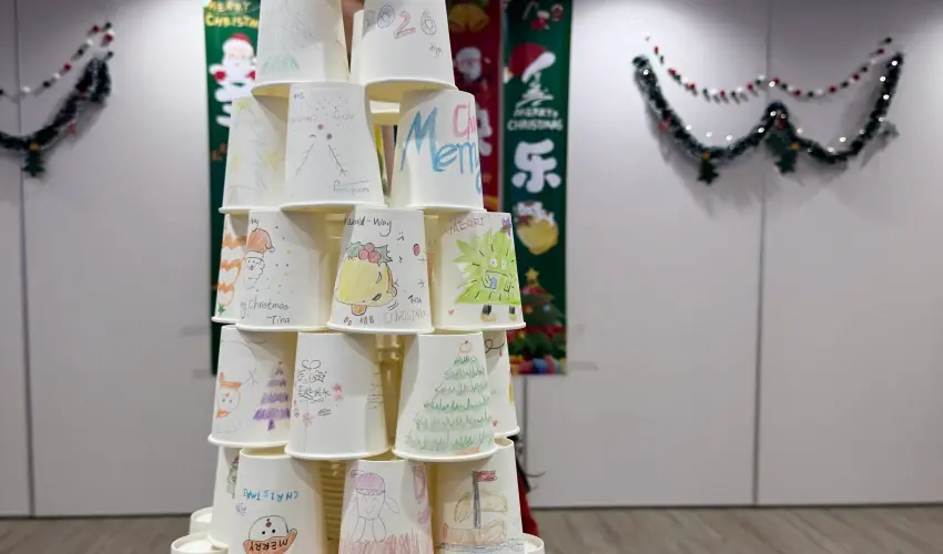 Christmas Cheer in the Office   Team Bonding "Paper Cup Christmas Tree" Was Pure Magic